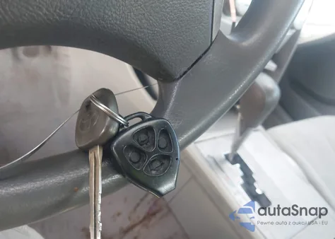 2007 Toyota Camry Le из США, поврежденный, VIN 4T1BE46K57U110017